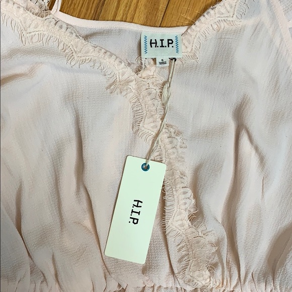 H.I.P Blush Lace Cold Shoulder Top, size S - Picture 3 of 4